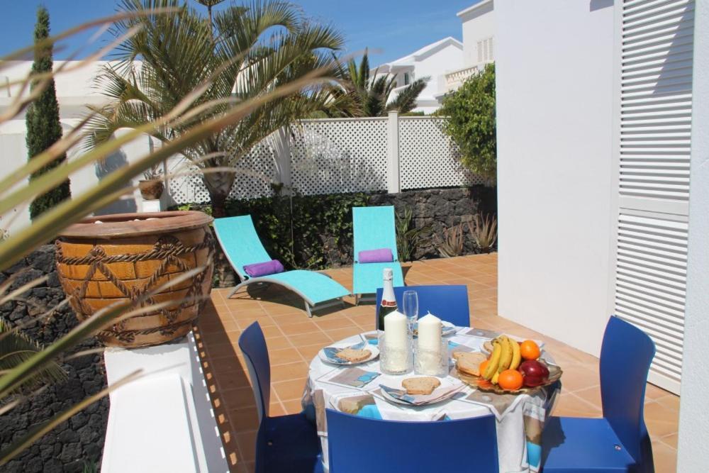 Apartments Gina Y Vista Oceano Puerto del Carmen  Exteriér fotografie
